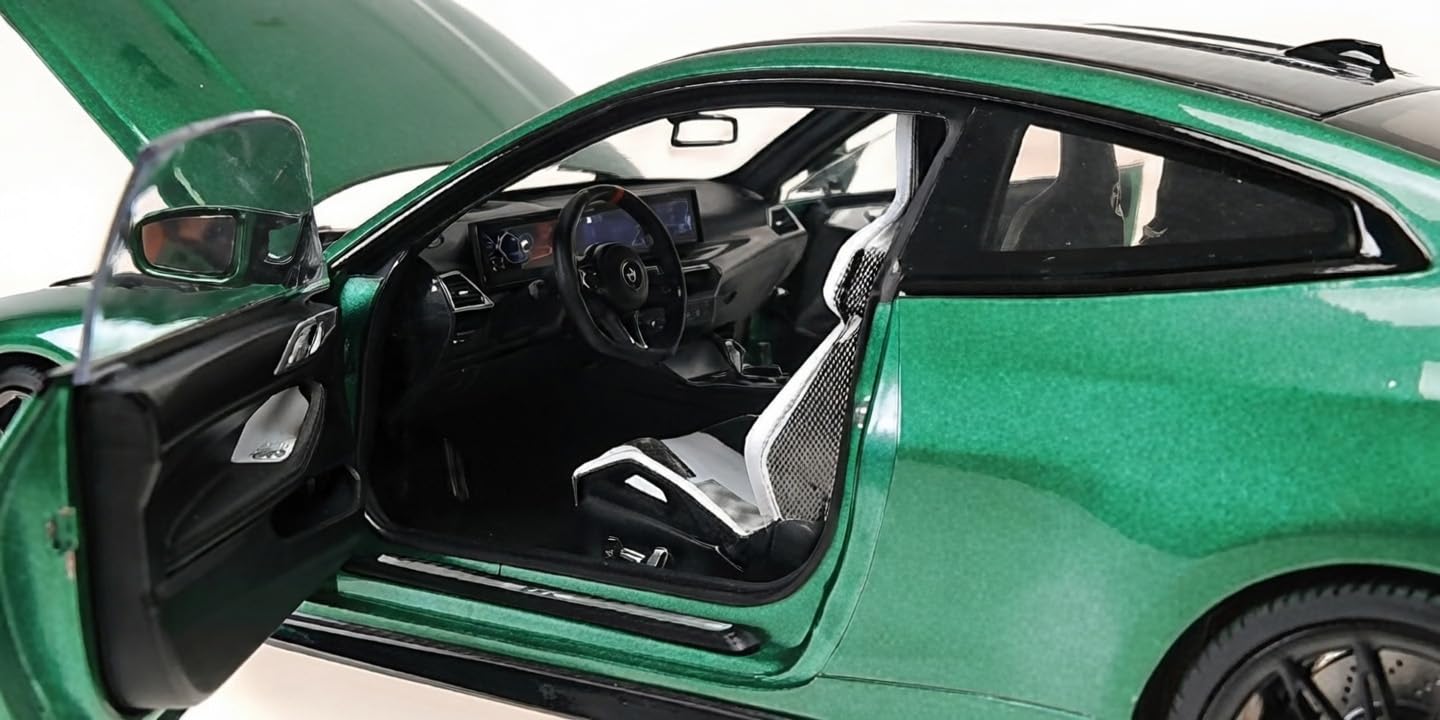 Amazon | ミニチャンプス 1/18 BMW M4 2024 グリーンメタリック
